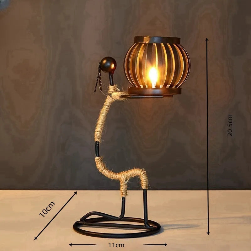 Castiçal Escultura Abstrata em Metal – Decoração Nórdica Moderna para Casa e Escritório
