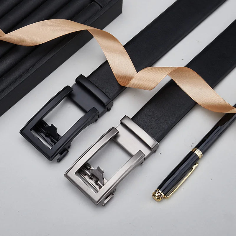 Cinto Masculino de Couro Legítimo com Fivela Metálica – Estilo Casual, Elegante e Durável | OYIFAN