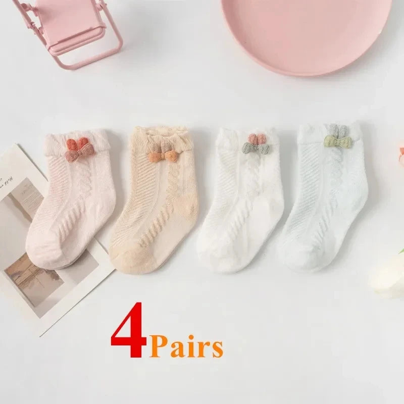 Lot de 4 paires de chaussettes fines pour bébé – Coton respirant, style mignon et confort pour l'été