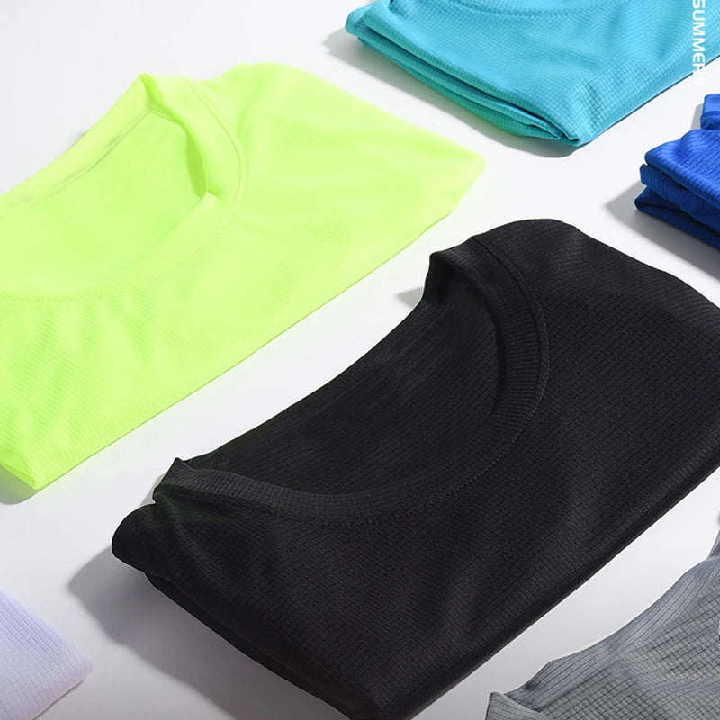 Camiseta Masculina Fitness Manga Curta – Secagem Rápida e Tecido Leve para Academia e Corrida