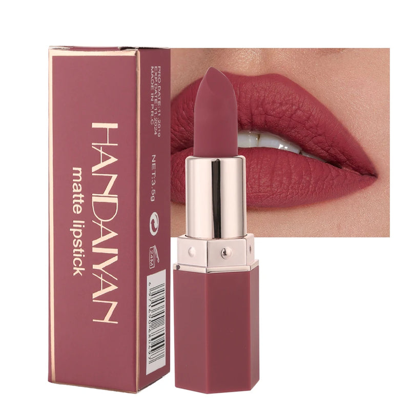 Batons Matte Velvet – Longa Duração, À Prova D’Água e Anti-Manchas | Acabamento Fosco Suave, Cores Vibrantes e Não Transferem